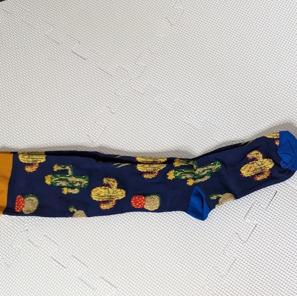 Compression socks blue with cactus designs print large/extra large